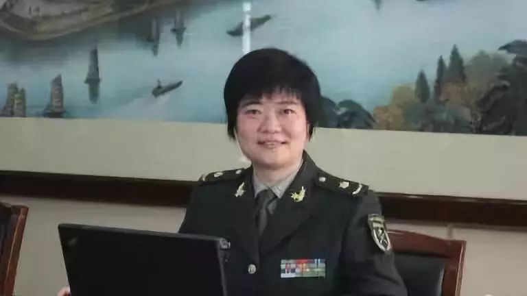 中国激光武器专家侯静个人资料,中国激光女神侯静