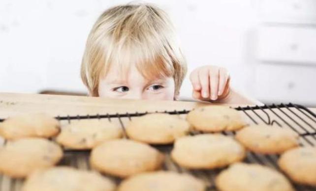 孩子自我控制差怎么培养,孩子没有自控力该怎么管教