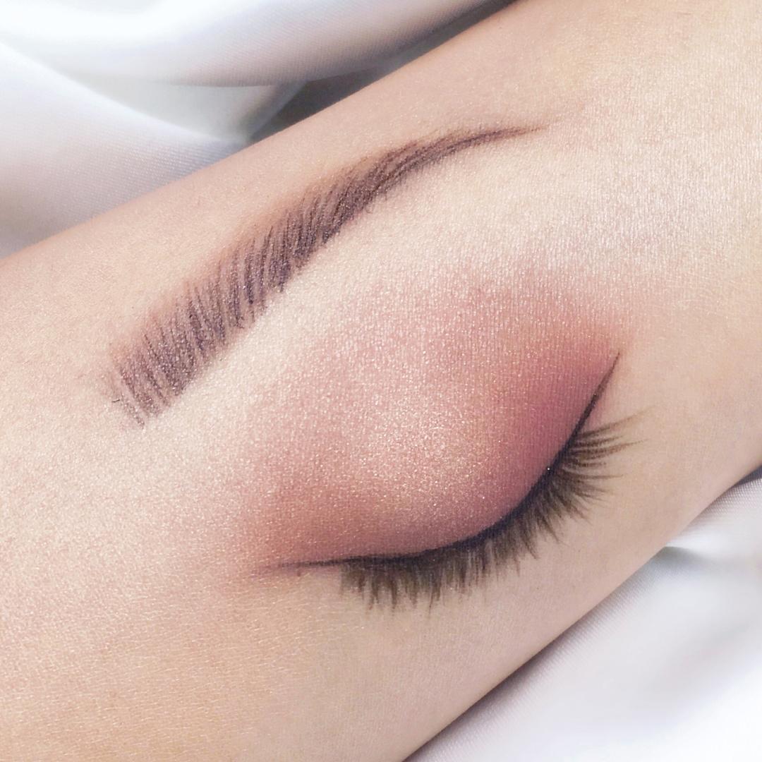 日常出门都是怎么化淡妆,新手化日常淡妆的步骤