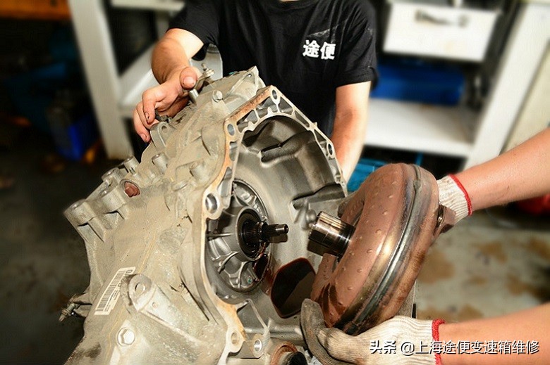 君威变速箱内部齿轮坏了怎么办,老君威车辆维修提示