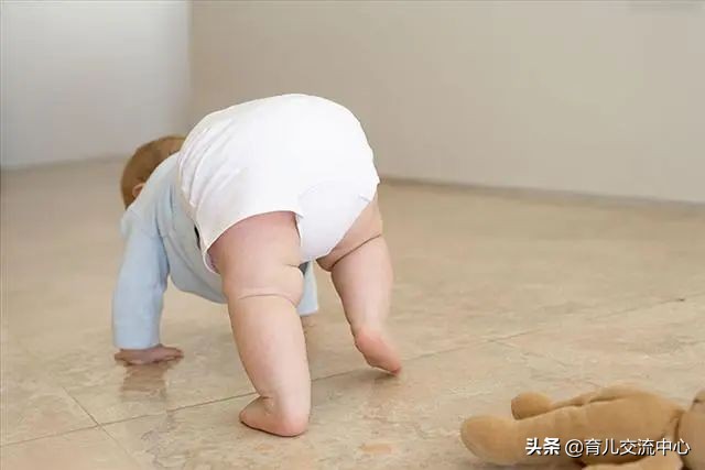 宝宝O型腿是因为纸尿裤？它并不是“元凶”，还有这三个原因