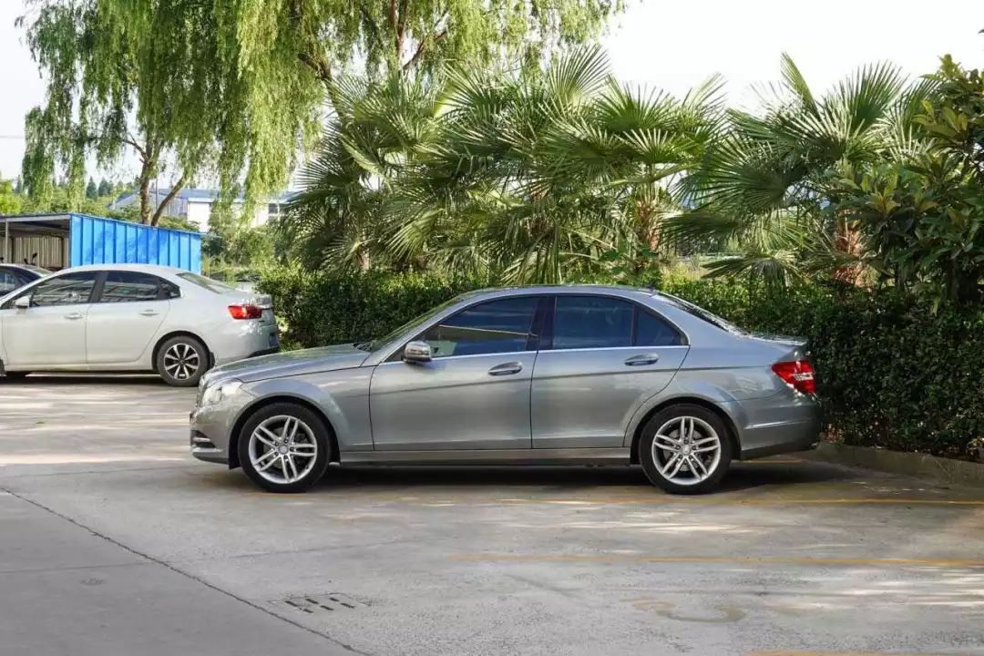 14万买奔驰C，6年只跑2万公里，收藏级