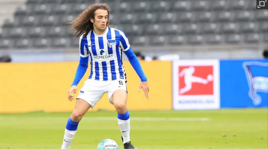 踢球者德甲本轮最佳阵容,足球球员转会最新消息