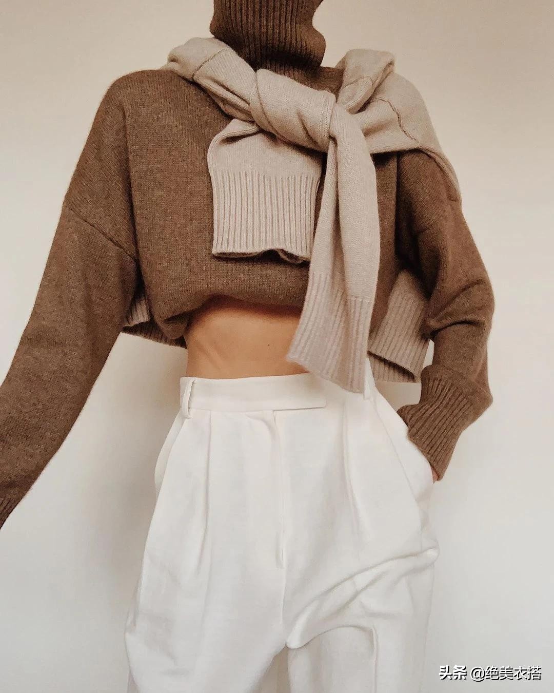 毛衣怎么穿不显土毛衣的时尚穿搭 (毛衣怎么穿才好看这样搭配最时髦)