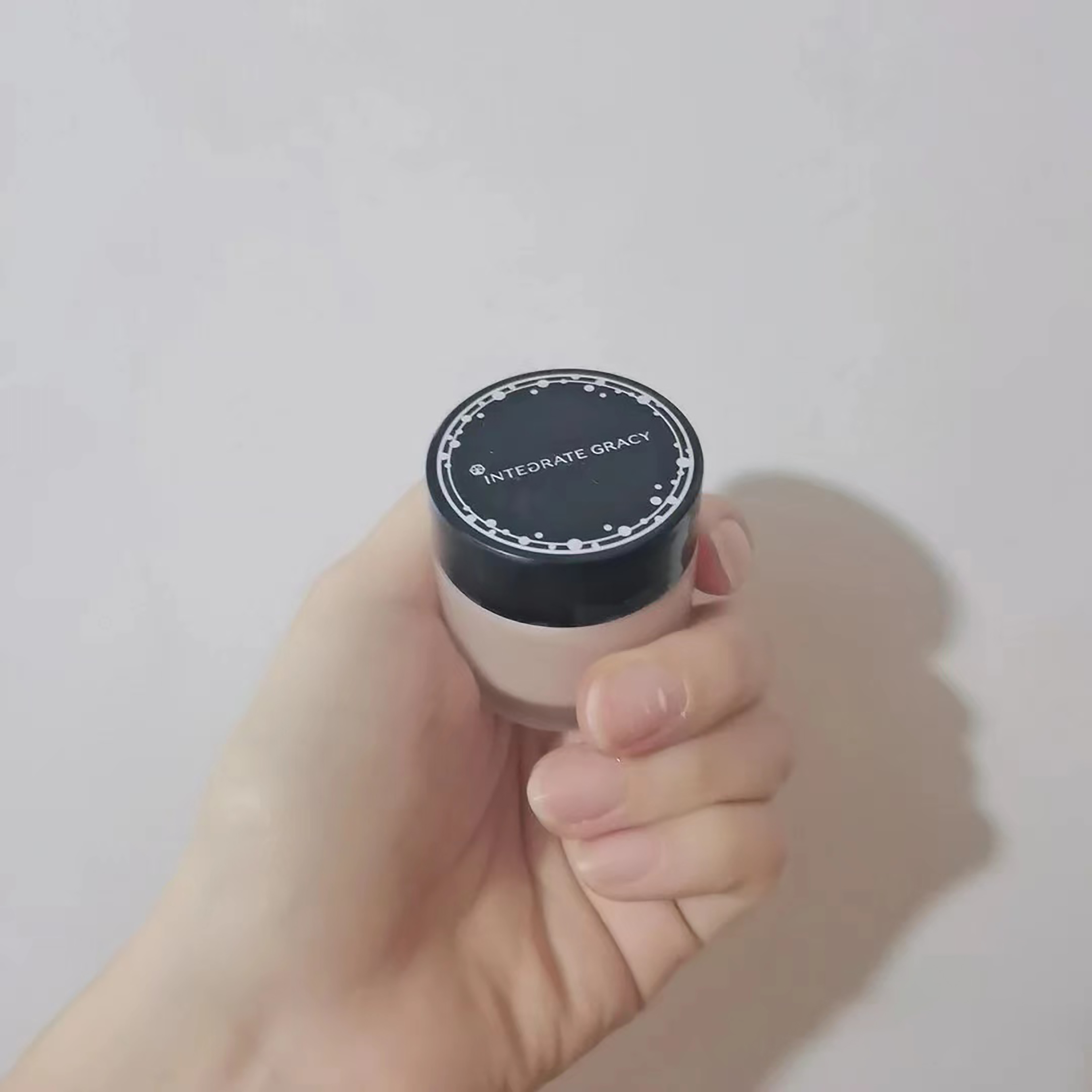 干皮粉底霜pk，资生堂性价比高，PMPM是“人间橡皮擦”