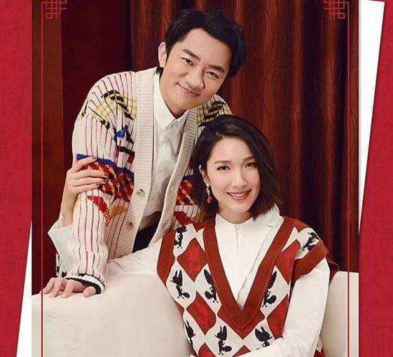 王祖蓝李亚男全家照,王祖蓝李亚男秀恩爱结婚照片