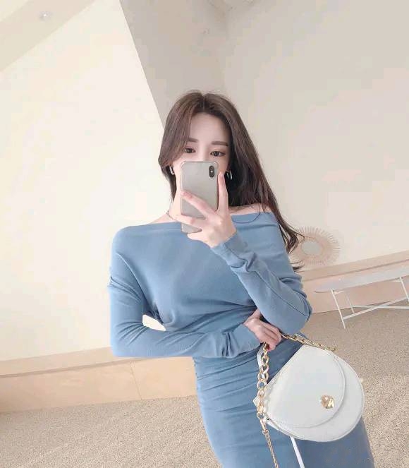 孙允珠淡黄色格子条纹鱼尾裙穿搭,孙允珠肉桂鱼尾裙