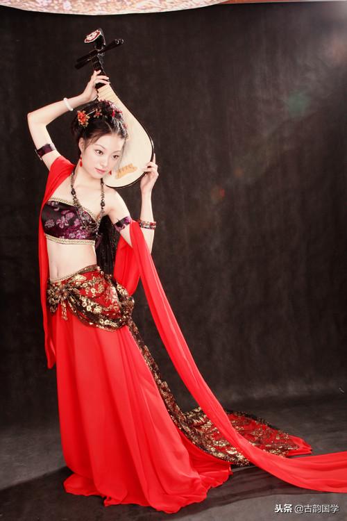 中国古典诗词之美1000字,中国古典绝美诗词