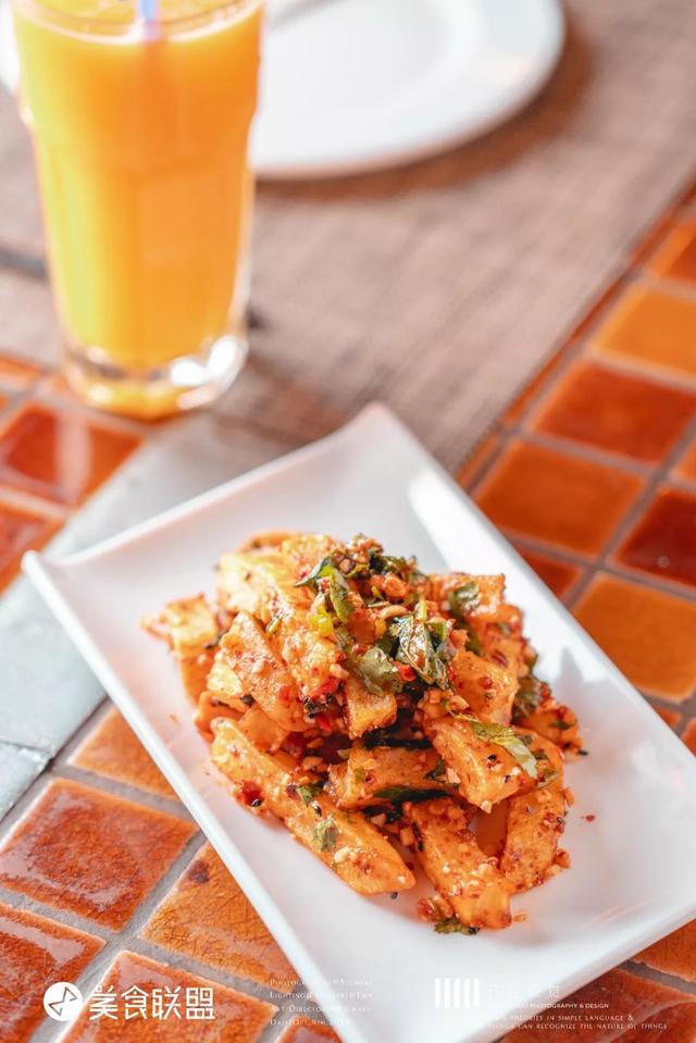 昆明这家开在76年前电影院的餐吧，手工披萨被写进国外旅游攻略