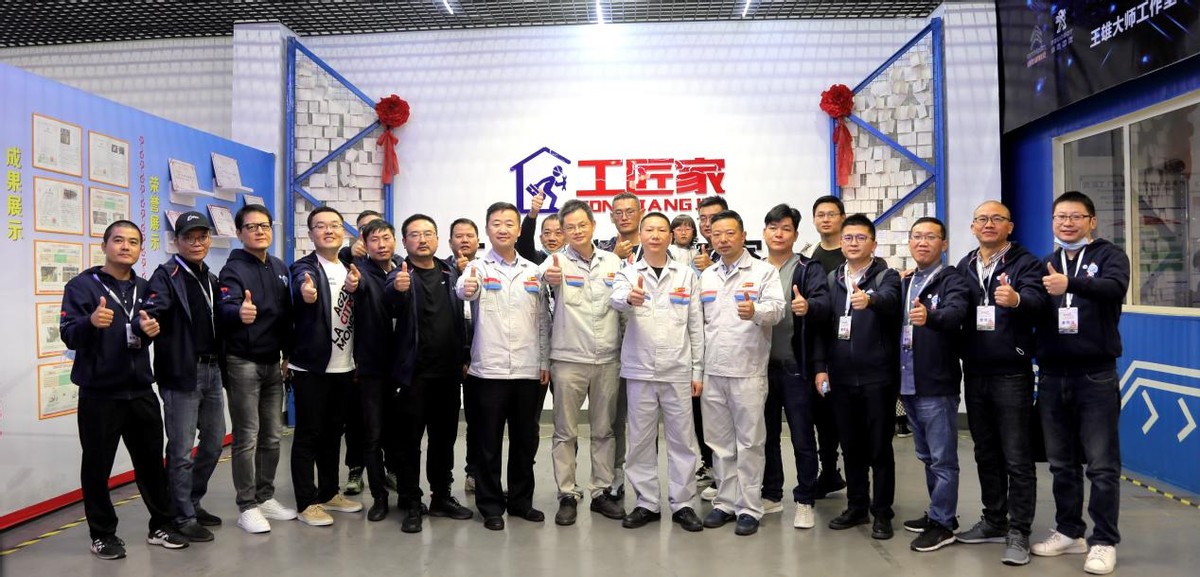 品质溯源“良心车”，法系粉丝团探访神龙汽车武汉工厂