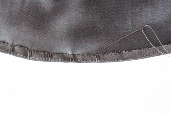 大弧形下摆卷边的技巧,下摆最快卷边手法视频