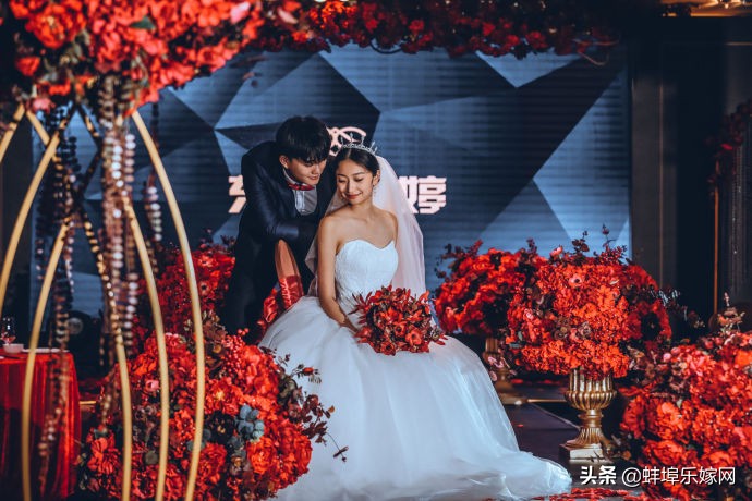 新郎婚礼致辞简单大方发言稿,新郎婚礼致辞经典范文简短