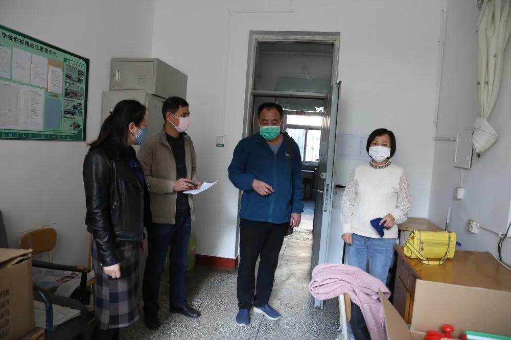 让*党**旗在高三复学一线高高飘扬——太原十九中