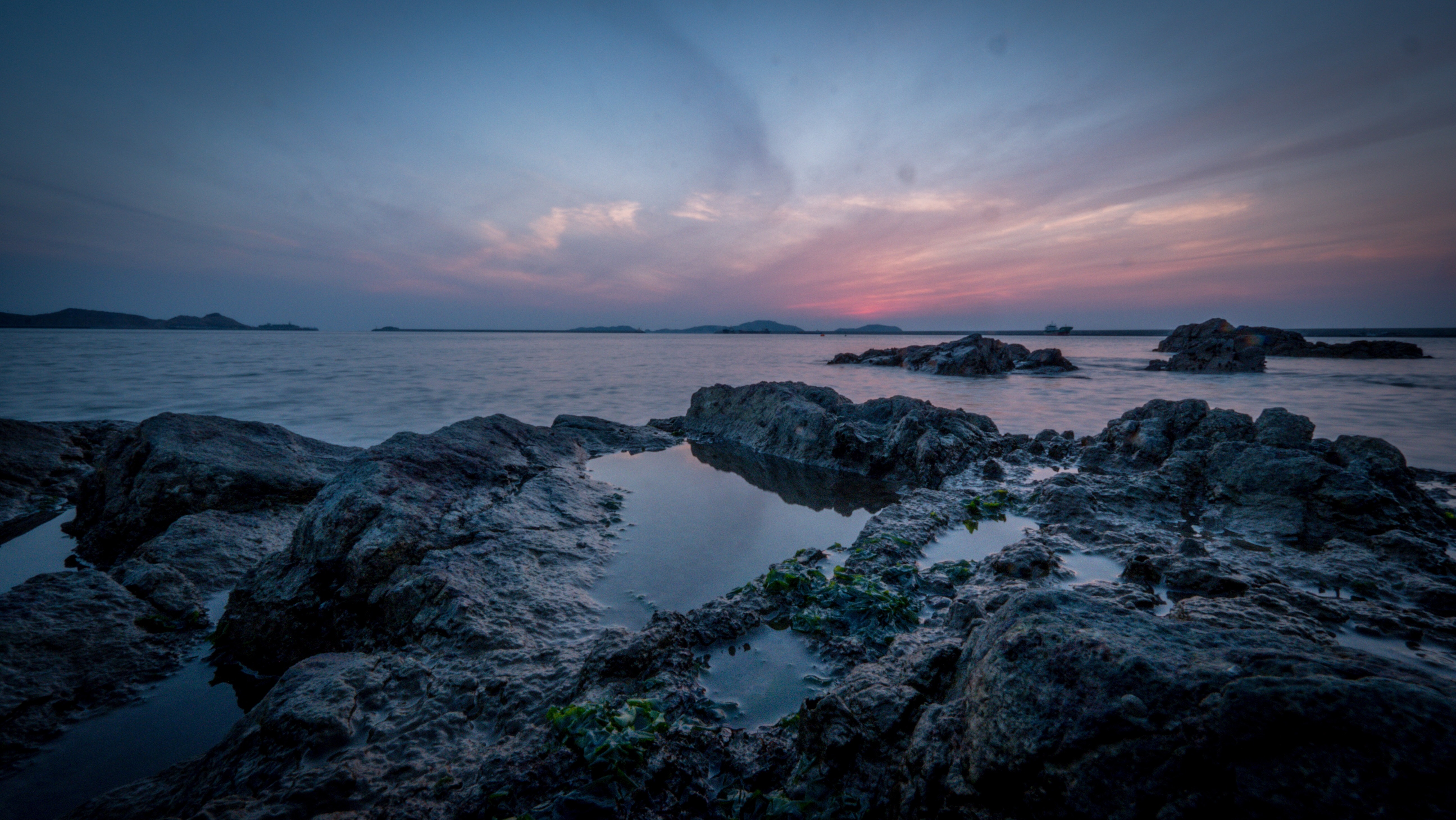圣托里尼海岛旅游攻略,圣托里尼的绝美海岛