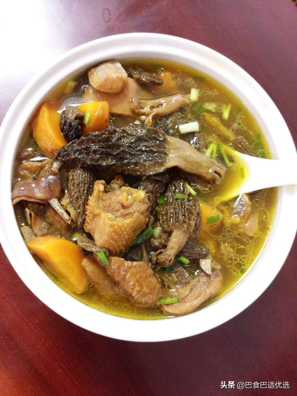 羊肚菌吃起来什么味道,羊肚菌一次吃12个有事吗