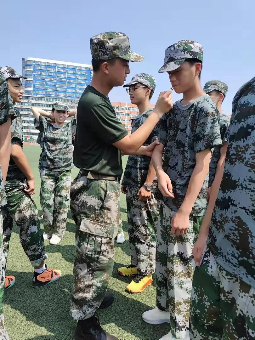 军训日记加图,军训红十字日志