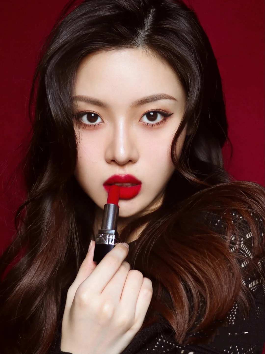 迪奥999哑光跟丝绒的区别,迪奥999丝绒和哑光怎么区别