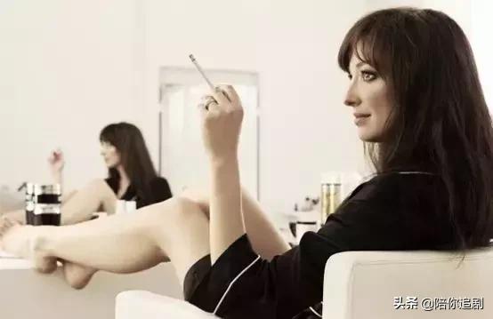 最适合躲在被子里看的电影,一部适合窝在被子里看的电影