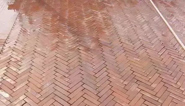 庭院花园石材地板铺设效果,私家庭院最流行的4大铺装方式