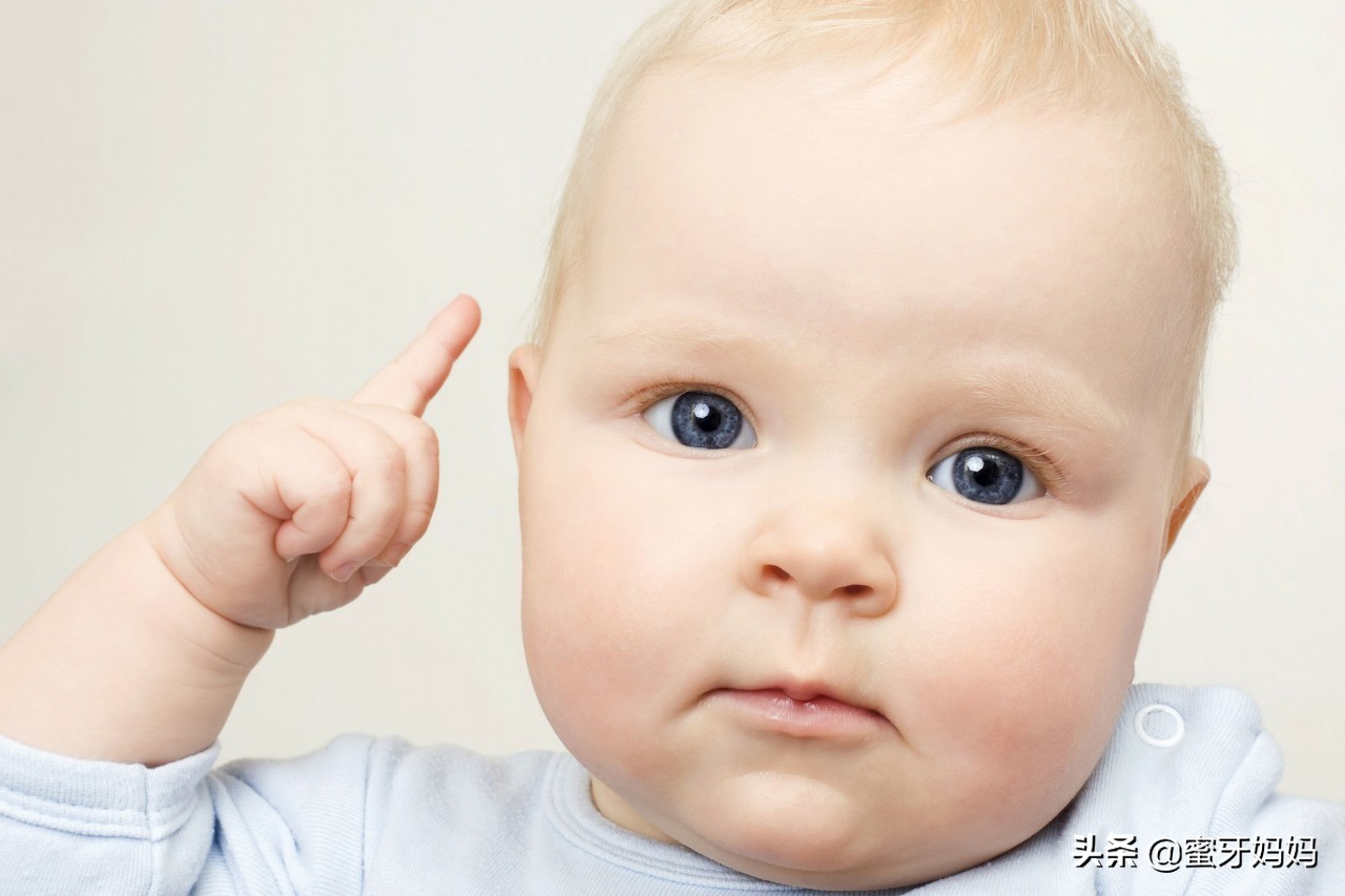 宝宝拒绝喝一边的奶是怎么回事,宝宝拒绝吃母乳怎么办啊