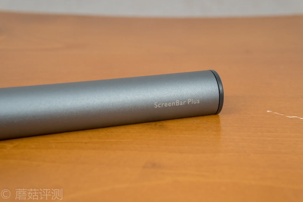 明基screenbar屏幕挂灯效果,明基显示器屏幕挂灯