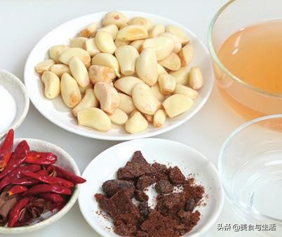 怎样做泡蒜又脆又好吃,家常泡蒜做法