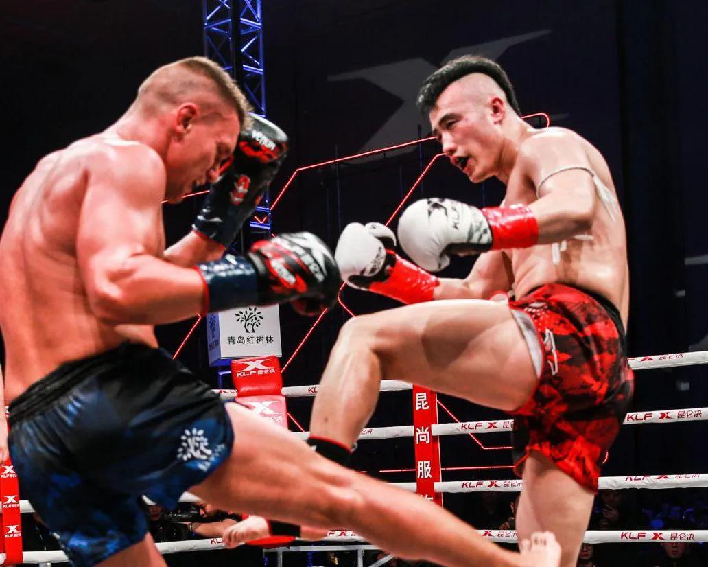 人物|中国格斗狂蟒,会写诗的格斗高手