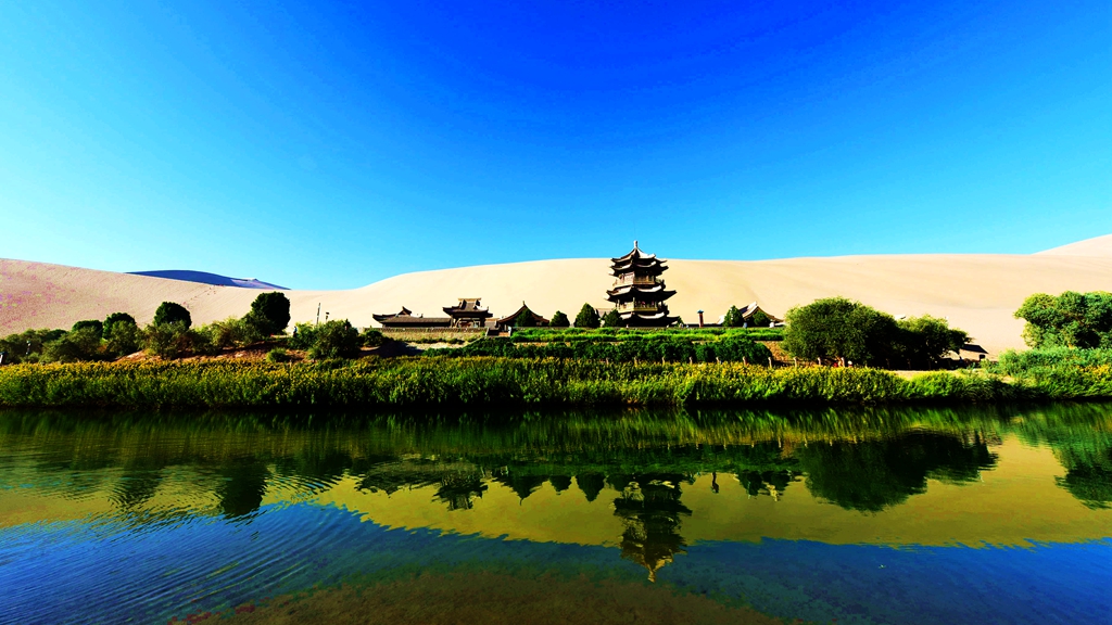 甘肃张掖和敦煌哪个好,甘肃敦煌旅游状况怎样