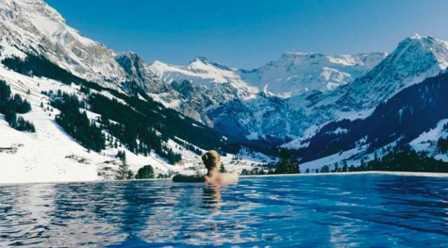 5个令人震撼的游泳池,十个令人难以置信的泳池