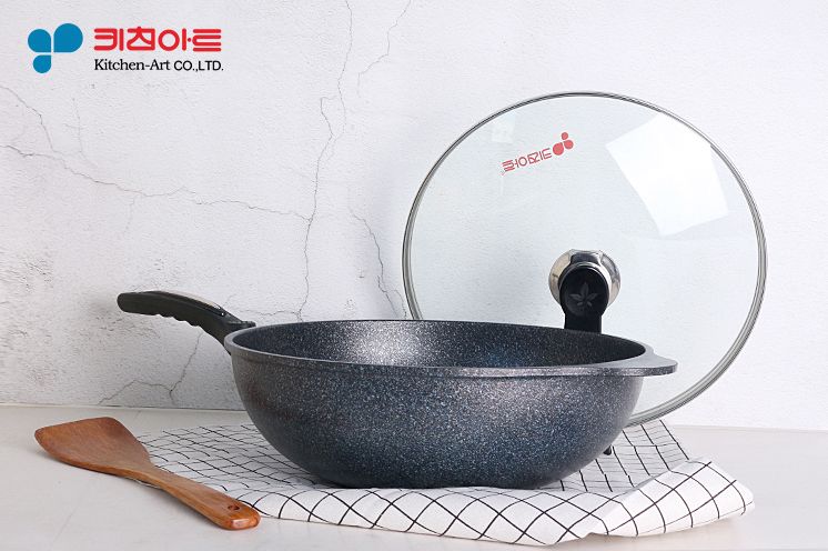 无烟无涂层不粘锅推荐,比较好用无油烟的不粘锅