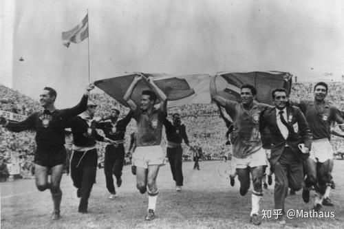 足球战术讲解6,足球战术打法442