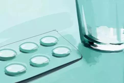 吃药饮水有讲究,吃药一定要用温开水