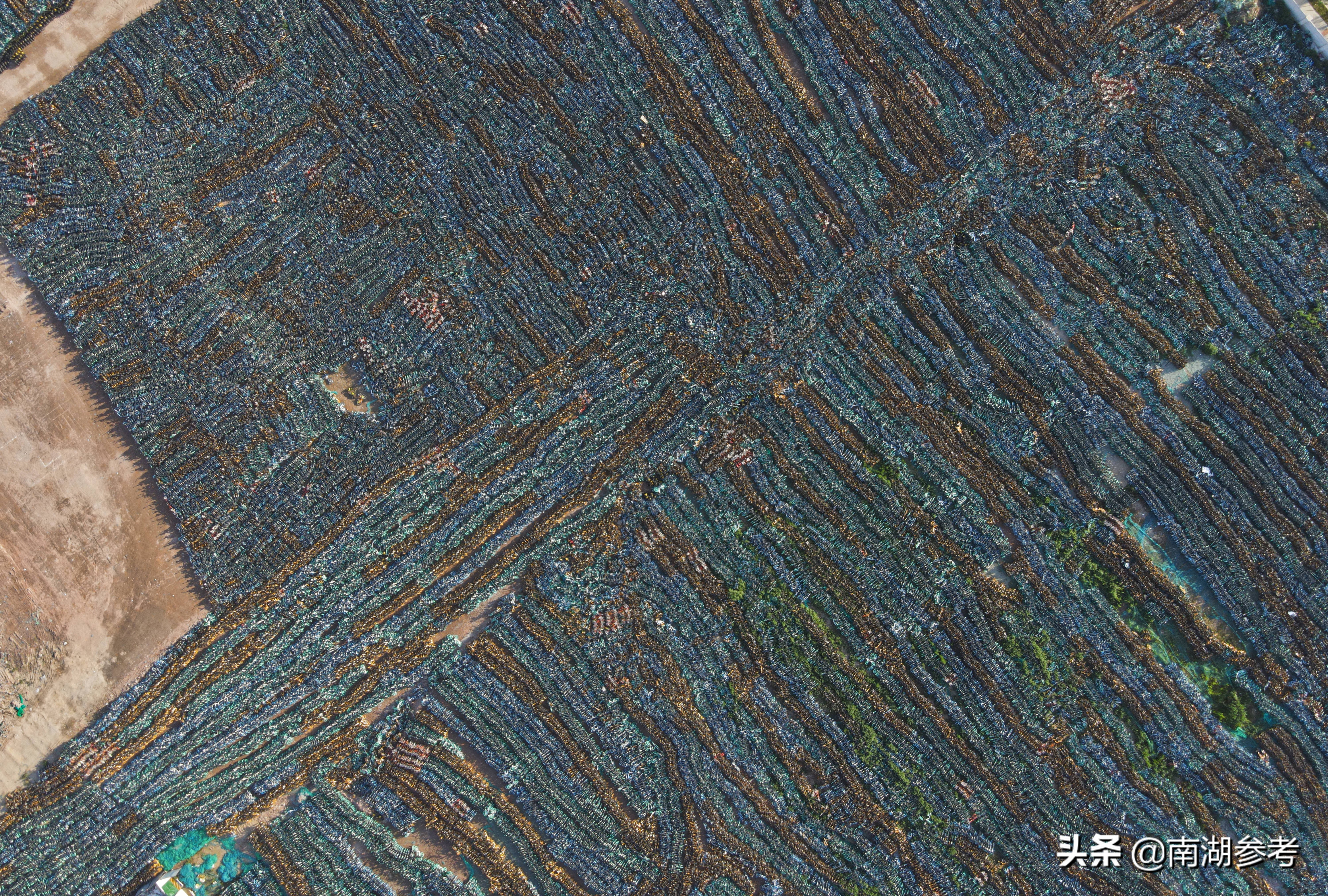 西安共享单车坟场,几十万辆共享单车坟场