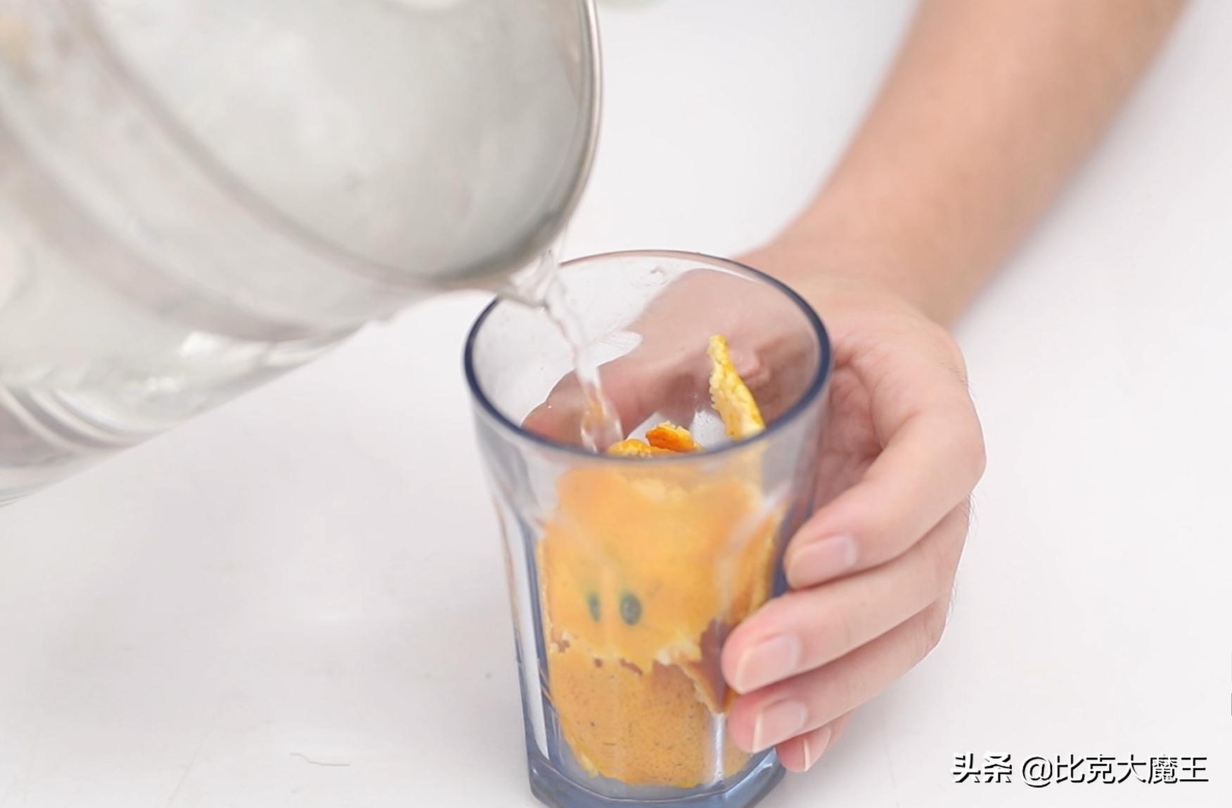 橘子皮能和盐一起用吗,橘子皮泡水时可以加上什么