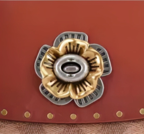 蔻驰的哪款包包最经典,蔻驰的包包哪个系列最好