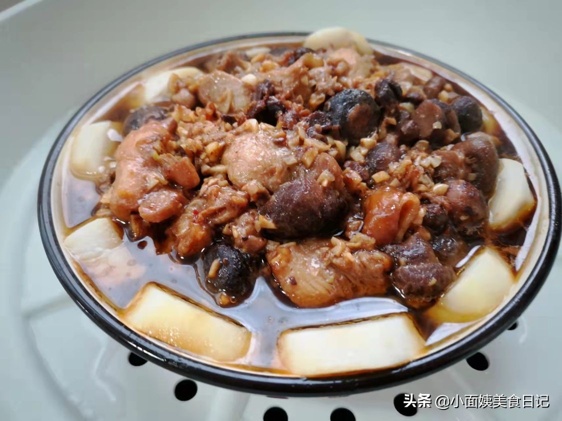 香芋豆豉蒸滑鸡,粉糯香浓超好吃的芋头蒸鸡