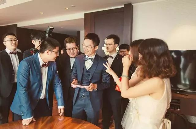 婚礼接亲游戏全过程攻略,新郎接亲整蛊游戏大全