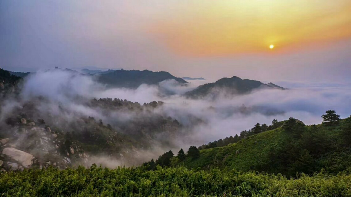 天山天池是古冰山运动形成的结果.天池也被称为“瑶池”