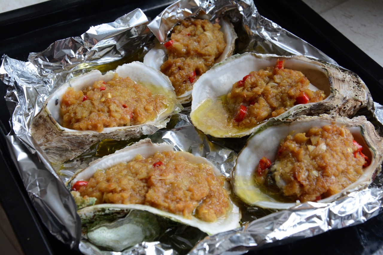 宵夜蒜蓉烤生蚝,夜宵加油站