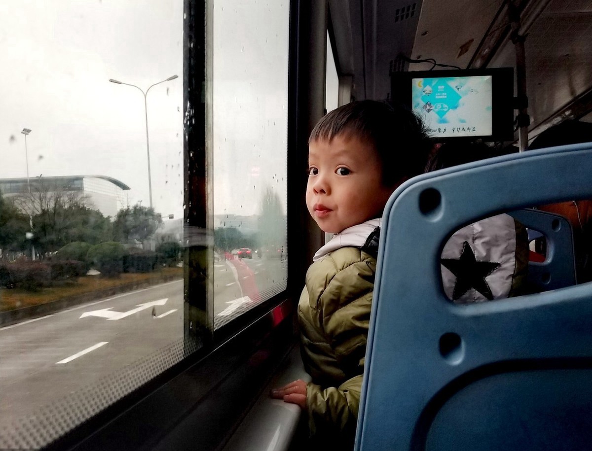 两周岁的宝宝晕车有什么应对措施,孩子晕车怎么办最有效的方法