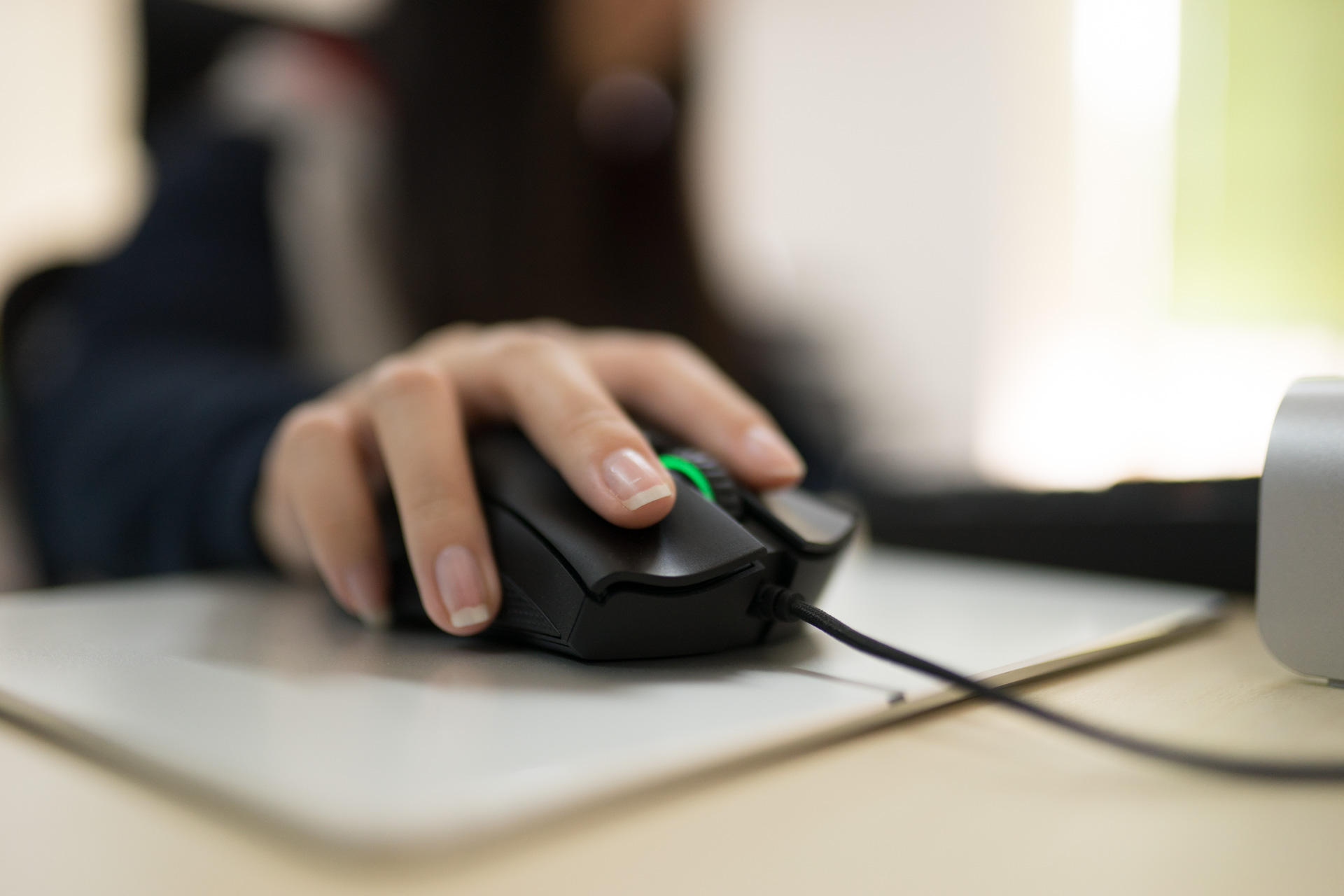 雷蛇炼狱蝰蛇鼠标用的什么微动,razer雷蛇鼠标炼狱蝰蛇标准版