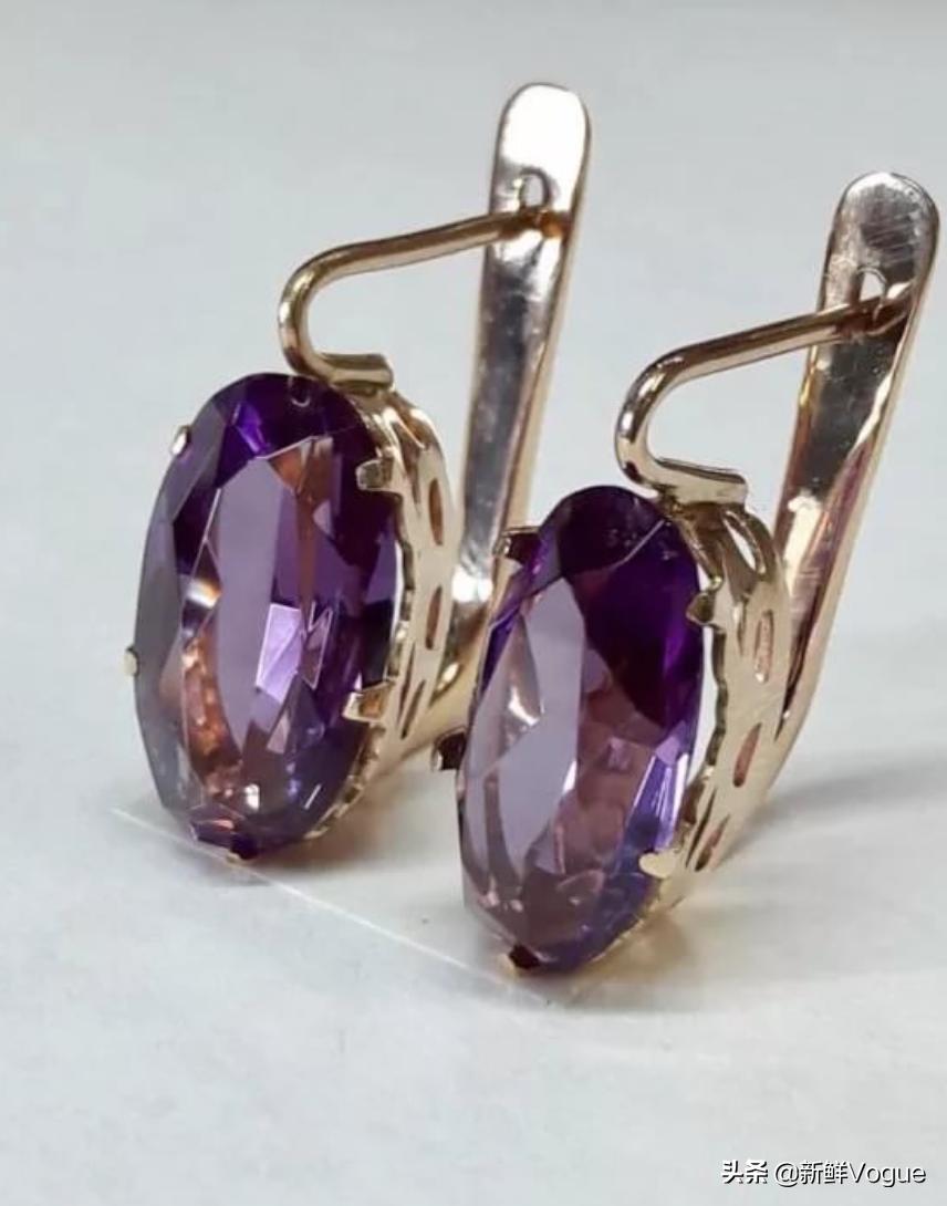 苏联金首饰,苏联特有珍贵的宝石珠宝