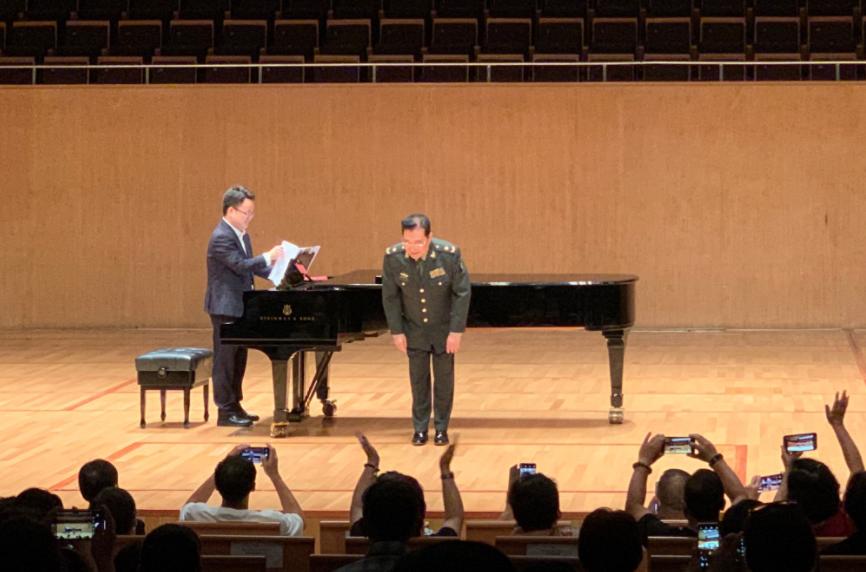 梦鸽儿子李天一近况,李天一是李双江和梦鸽的亲生子吗