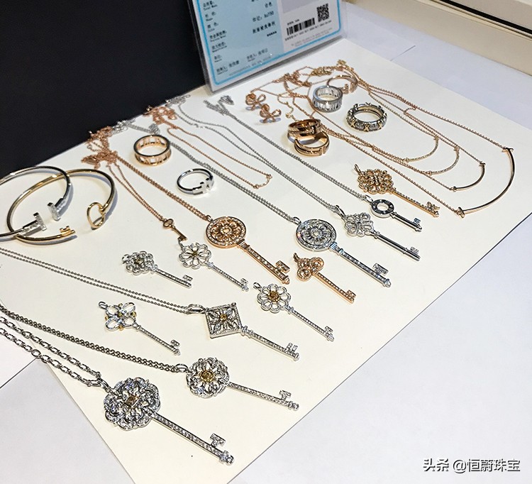 月薪三千也能买的金首饰,工资3千左右买什么珠宝首饰好