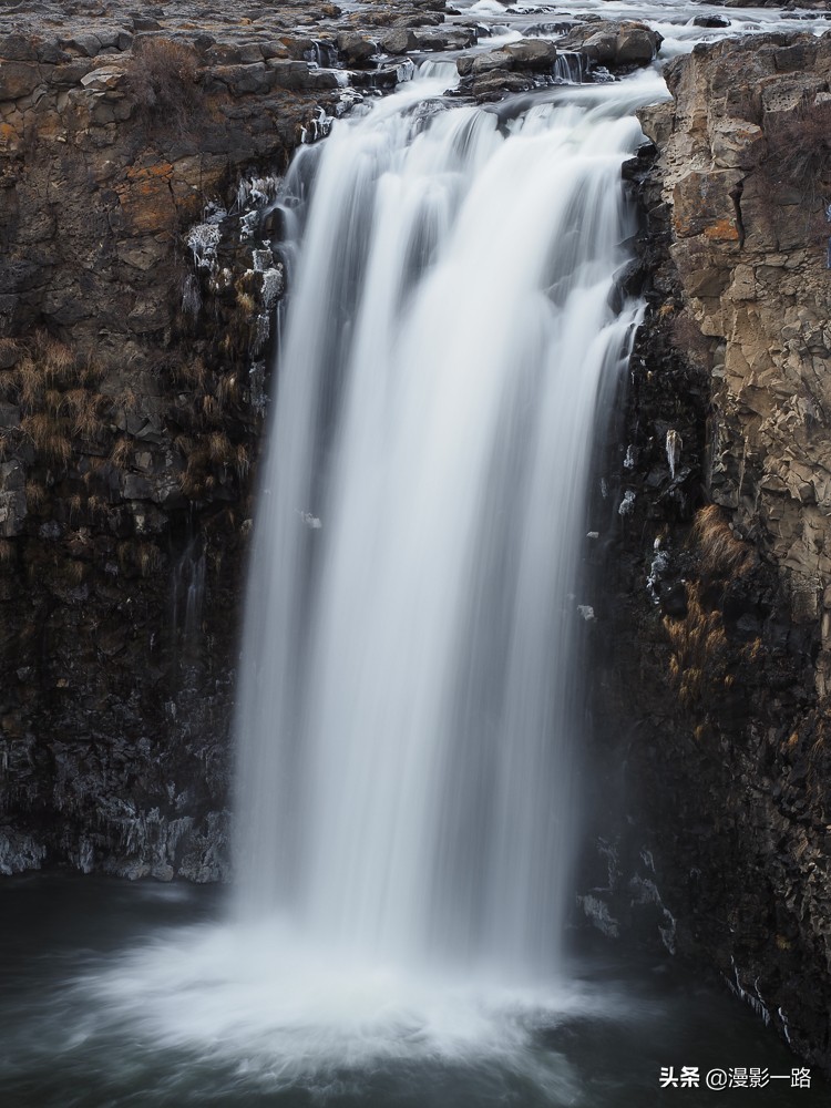 奥林巴斯em1x对焦有多强,奥林巴斯e-m1x暗光拍摄画质不好