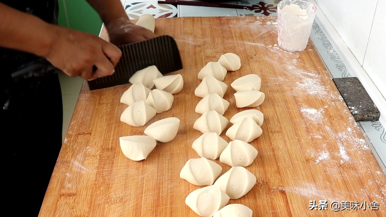 怎么做包子使包子蓬松柔软,怎样发面蒸包子松软好吃不塌陷