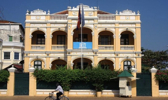 为什么今年很多人在柬埔寨生活,为什么现在身边那么多人去柬埔寨