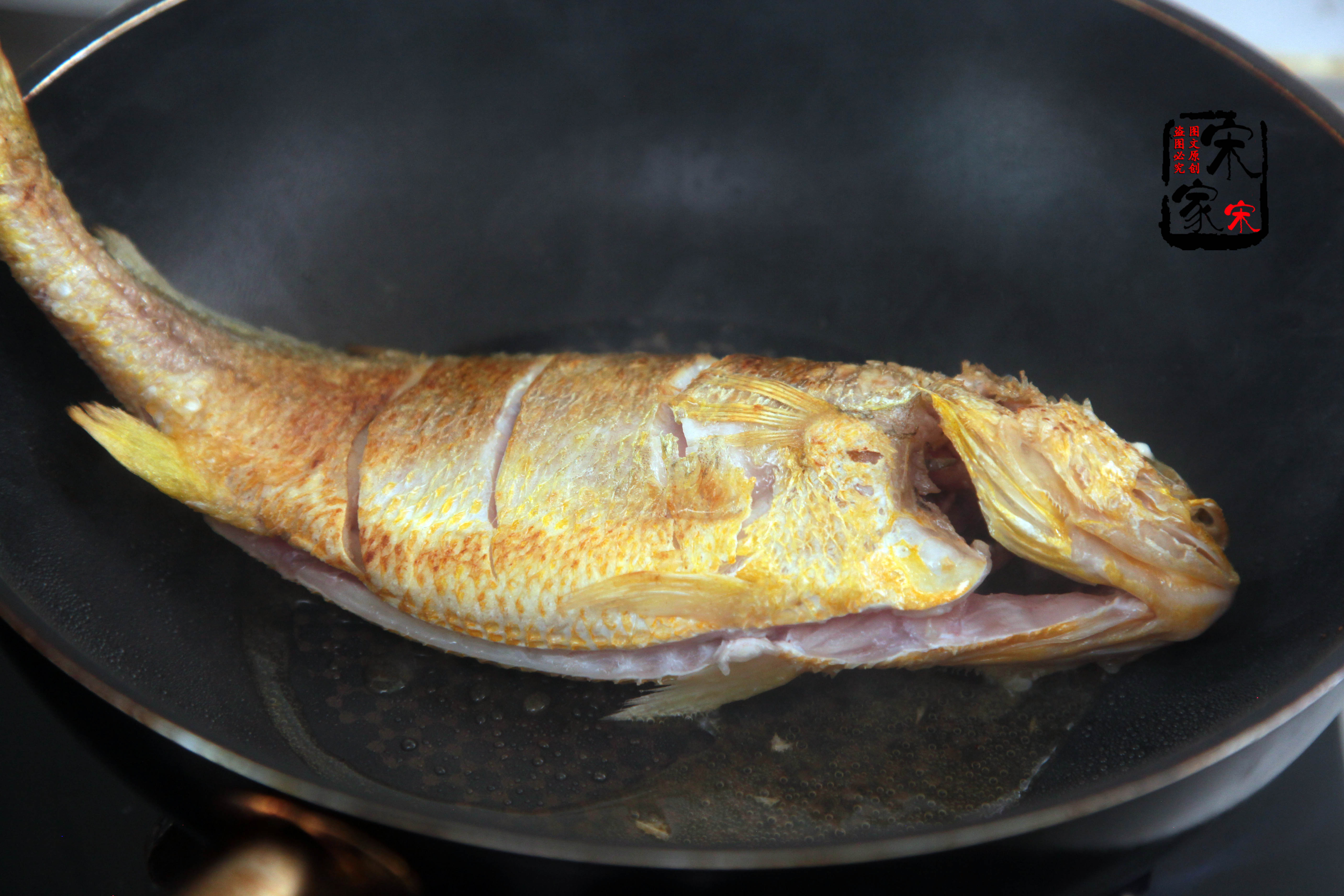 五星级大厨炖鱼视频,二十年大厨炖鱼配方