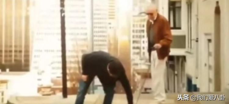 扮快递小哥的富豪,扮快递员的那个网红