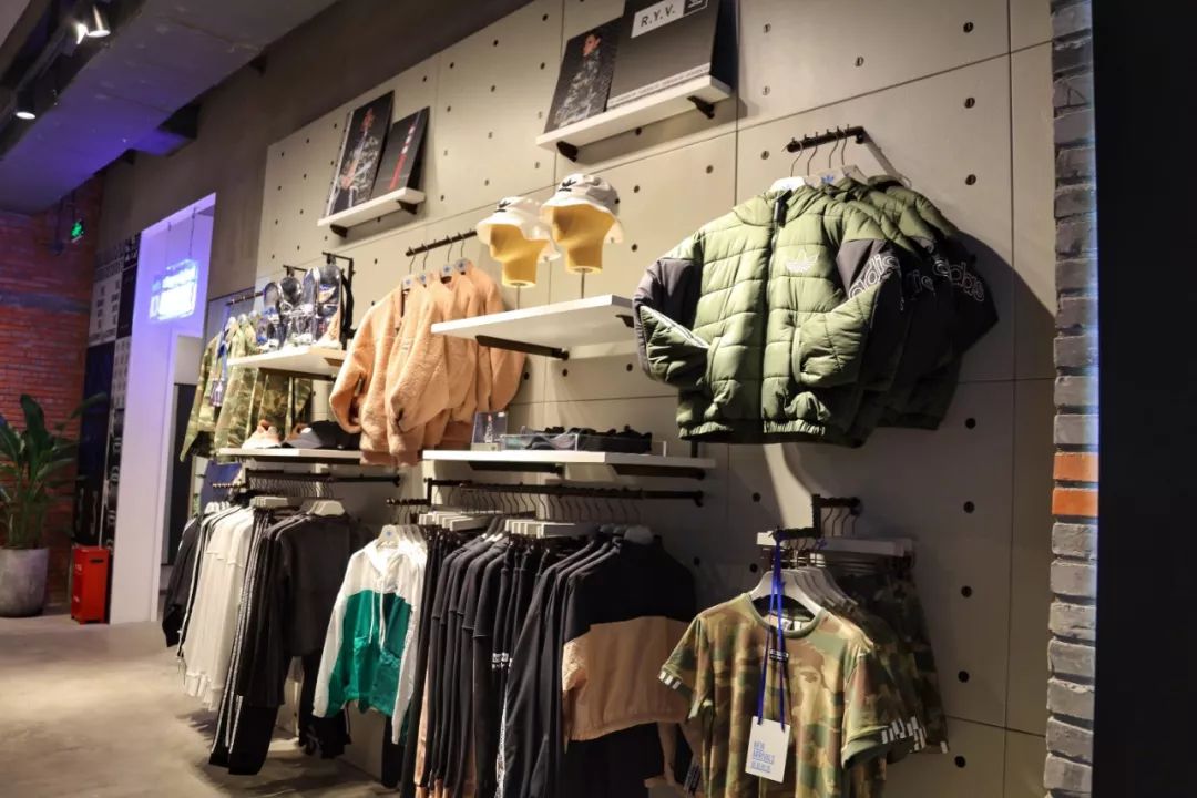 adidas三叶草时装,adidas三叶草夏季上新